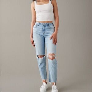 American Eagle Outfitters Light Blue Ripped Jeans 👖